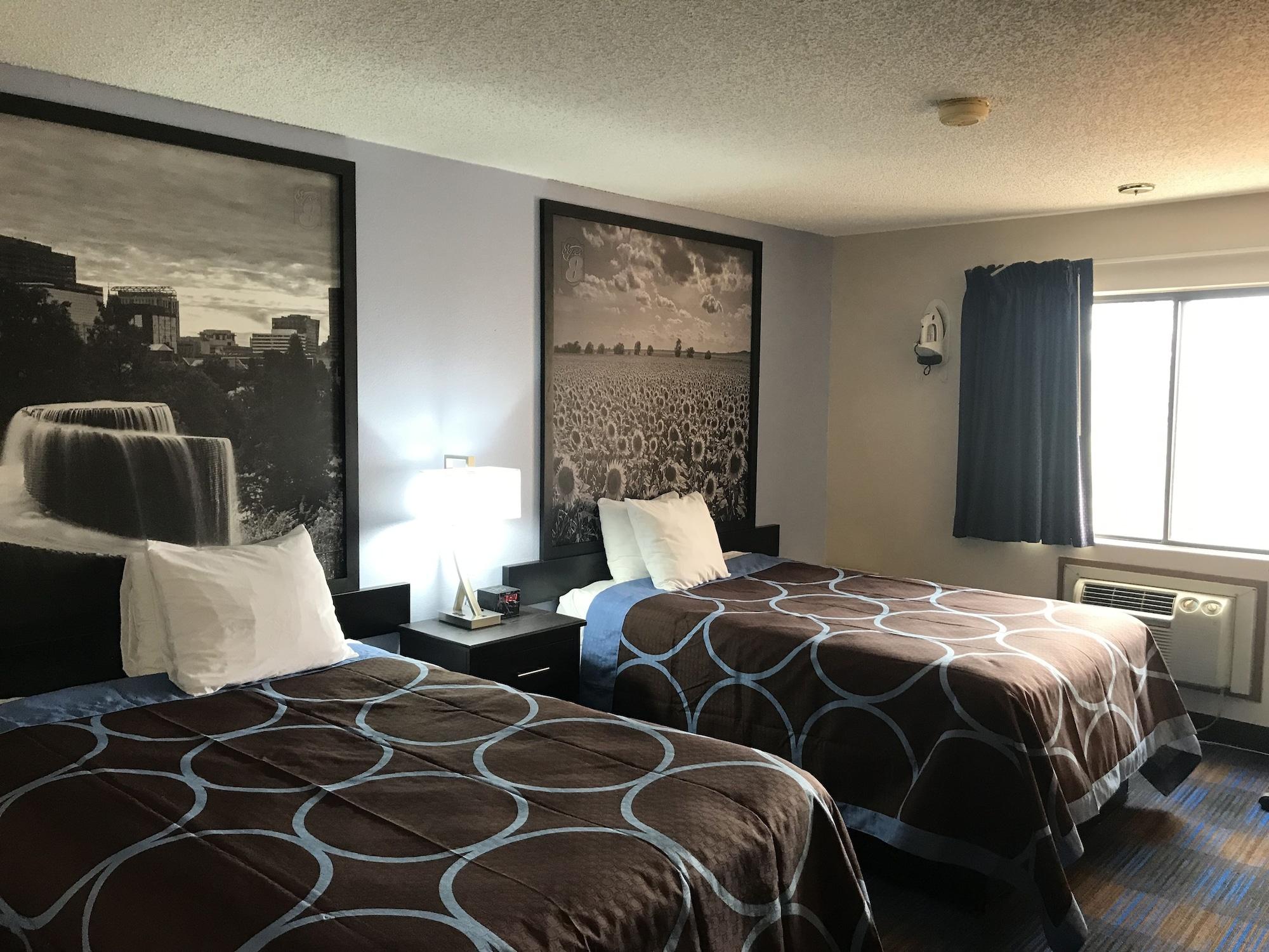 Super 8 By Wyndham Lenexa Overland Park Area/Mall Area Exterior photo
